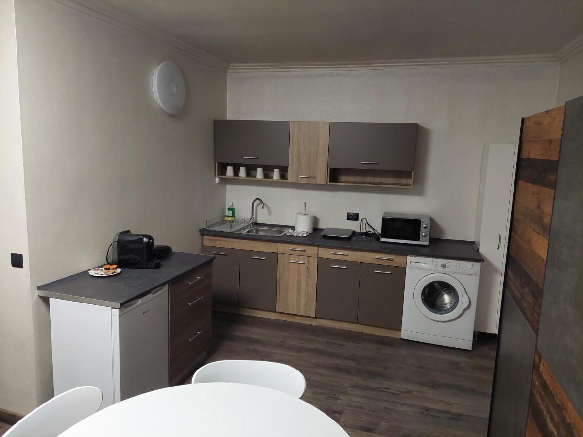 Apartment First December Орадеа Екстериор снимка